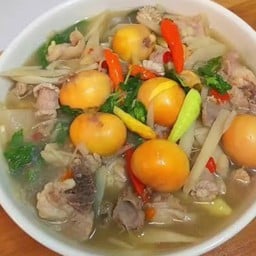 แกงหน่อไม้ดองพวงไข่