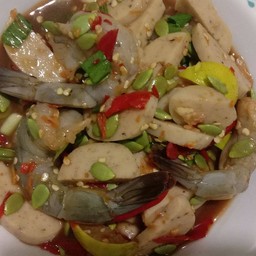 เหลากุ้งสดหมูยอ