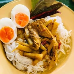 ชุดขนมจีนน้ำยา