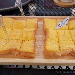 (โปรโมชั่น) 2 แถม 1 ขนมปังปิ้งเนยนม