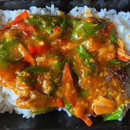 กระเพราปลากระป๋อง