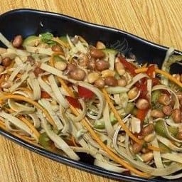 D14 凉拌豆皮ยำแผ่นเต้าหู้