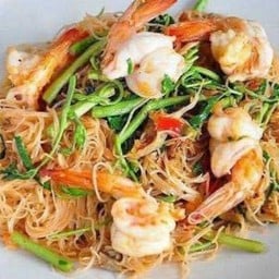 หมี่ผัดกระเฉดทะเล