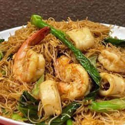 เส้นหมี่ผัดซีอิ้วทะเล