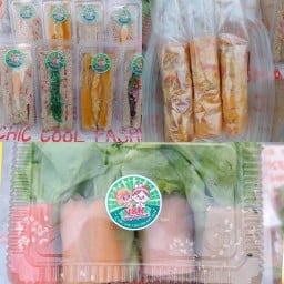 สลัดโรล V&K จักรวาลมื้อโปรด