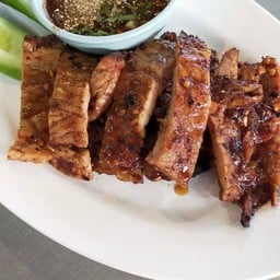 หมูคลุกฝุ่น