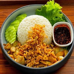 ข้าวหมูทอดกระเทียม