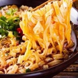 A5 บะหมี่หม่าล่าฉงชิ่ง重庆小面