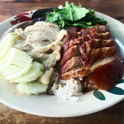 ข้าวขาหมูนอกใจ