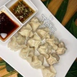 D8 เกี๊ยวลวก หมูกุ้ยช่าย韭菜猪肉水饺