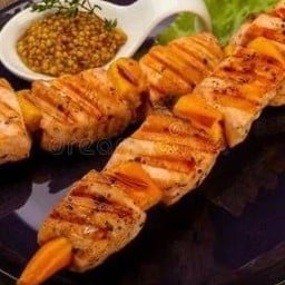 M6 ท้องปลาแซลม่อนย่าง烤三文鱼肚