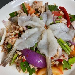 ยำกุ้งสดหมูสับ