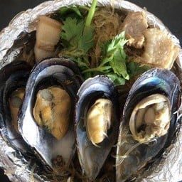 หอยนิวซีแลนด์อบวุ้นเส้น