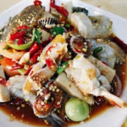 ตำเหลาปูม้า+กุ้งสด