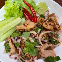 น้ำตกคอหมูย่าง