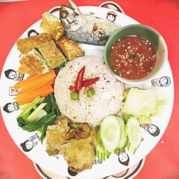 ข้าวคลุกน้ำพริกกะปิ