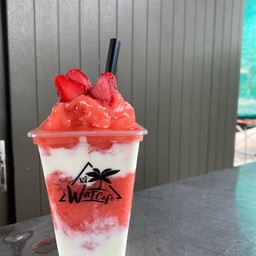 กาแฟนมสดผลไม้ปั่น ท้ายซอย