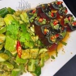 D12 ยำไข่เยี่ยวม้าแตงกวา凉拌鸡蛋黄瓜