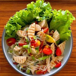 ตำเส้นเล็กหมูยอ