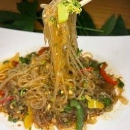 D13 ยำวุ้นเส้นเกาหลี凉拌地瓜粉