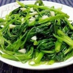 D11 ผัดผักบุ้ง炒空心菜