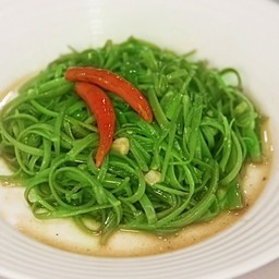 ผัดผักบุ้ง