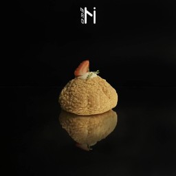 Hokkaido strawberry Choux