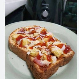 ขนมปังหน้าพิซซ่า