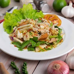 ยำมาม่ารวมมิตร