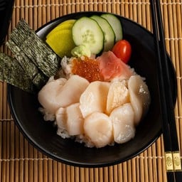 ข้าวหน้าหอยโฮตาเตะ