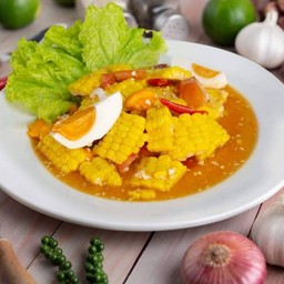 ยำข้าวโพดไข่เค็ม