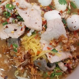 ก๋วยเตี๋ยวต้มยำน้ำใส