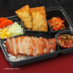 เบนโตะ ข้าวคอหมูทอด