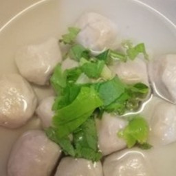 ลูกชิ้นลวก  ( ลูกชิ้นหมูแชมป์ )