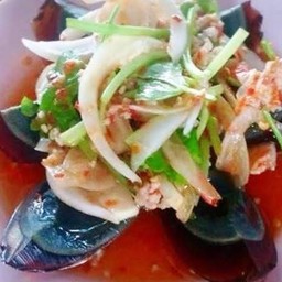 ยำไข่เยี่ยวม้า