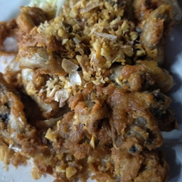 ไส้หมูพะโล้ทอด