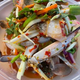 ยำปูม้ามะม่วง