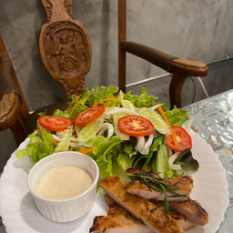 สลัดหมูย่าง