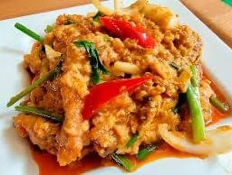 ปูนิ่มผัดผงกะหรี่