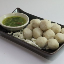 ลูกชิ้นปลาลวกจิ้ม