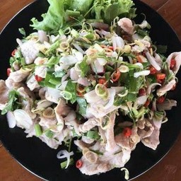 พล่าเนื้อ