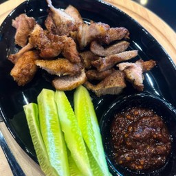 หมูทอดแจ่วมะขาม