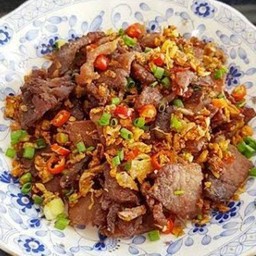 หมูผัดพริกเกลือ