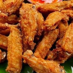 ปีกไก่กลางทอดเกลือ