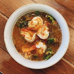 แกงส้มชะอมกุ้ง