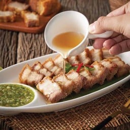 หมูสามชั้นทอดน้ำปลา