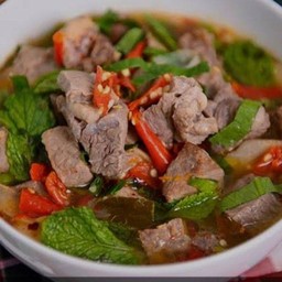 ต้มแซบเนื้อเนื้อตุ๋น