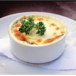 ผักโขมอบชีส