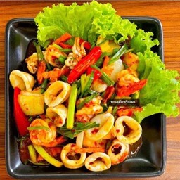 ทะเลผัดพริกเผา(ร้านได้จากไลน์แมน100฿)(กับข้าว)
