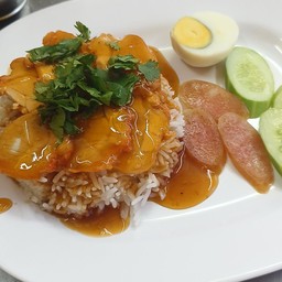 ชายสี่ บะหมี่เกี๊ยว กาญจนาภิเษก